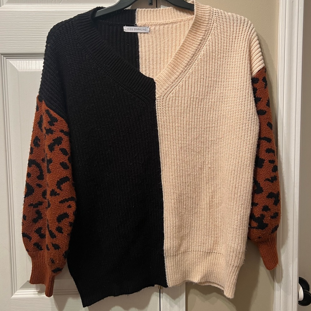 Women’s sweater size M - Picture 1 of 3